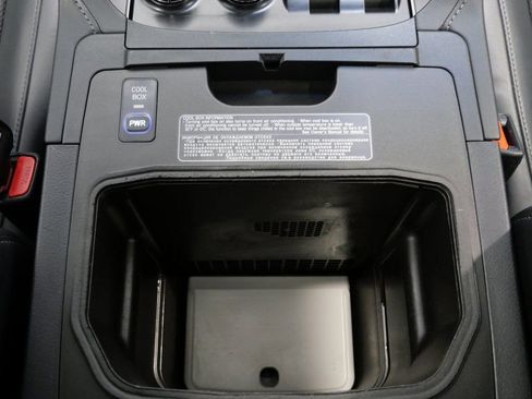 Used 2016 Lexus LX 570 4WD image 30