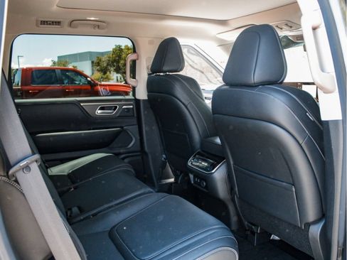 Used 2025 INFINITI QX80 Pure AWD/4WD image 26