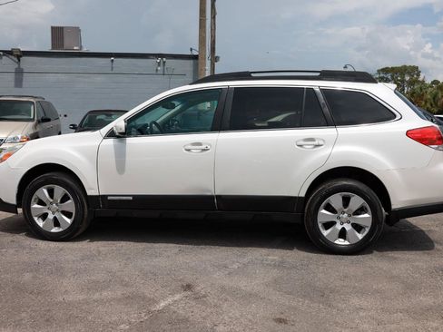 Used 2012 Subaru Outback 2.5i Premium w/ Popular Pkg 1B AWD/4WD image 3