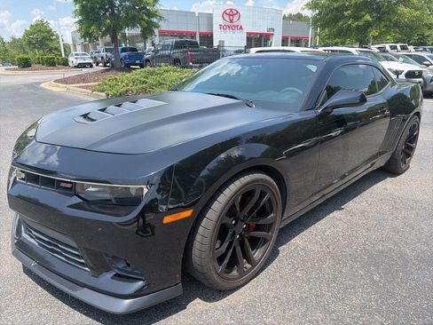Used 2015 Chevrolet Camaro SS w/ SS Performance Package RWD image 1