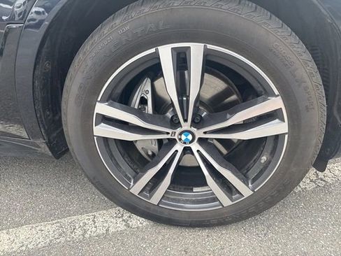 Certified 2024 BMW X7 xDrive40i w/ M Sport Package image 5