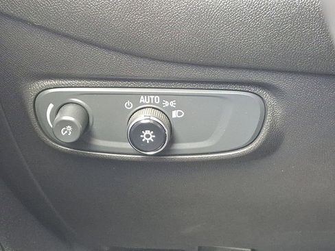Certified 2022 Chevrolet Equinox LT FWD image 23