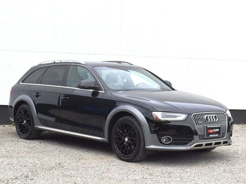 Used 2016 Audi A4 Premium Plus w/ Technology Package AWD/4WD image 38