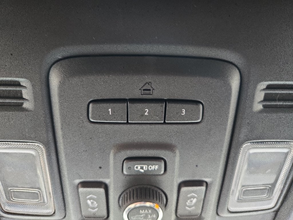 Used 2024 GMC Yukon Denali AWD/4WD image 39