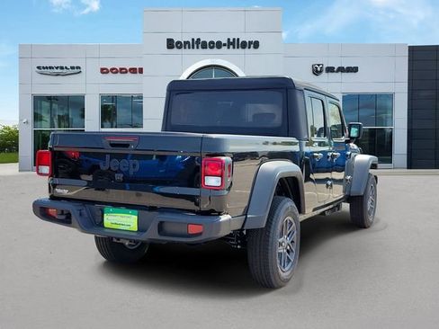 New 2026 Jeep Gladiator Sport image 4