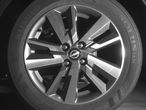 Used 2025 Nissan Versa SV image 14