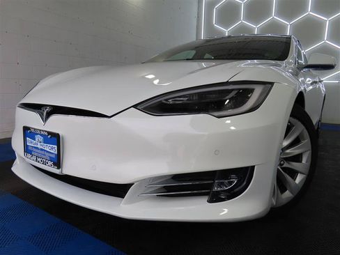 Used 2018 Tesla Model S 100D AWD/4WD image 1