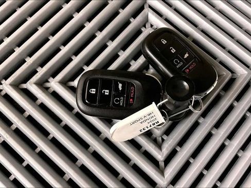 Used 2024 Honda HR-V Sport image 11