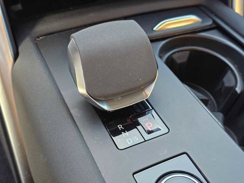 Used 2023 Land Rover Discovery HSE R-Dynamic image 31