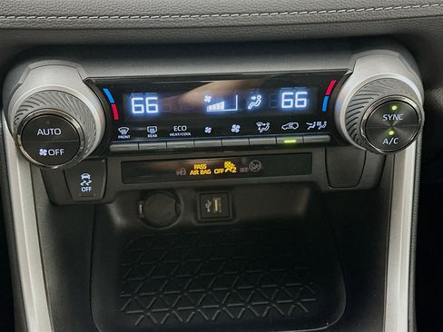 Used 2025 Toyota RAV4 XLE image 23