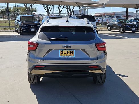 Certified 2025 Chevrolet Trax ACTIV w/ Sunroof Package image 4