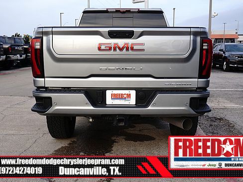 Used 2025 GMC Sierra 2500 Denali w/ Denali Reserve Package image 4