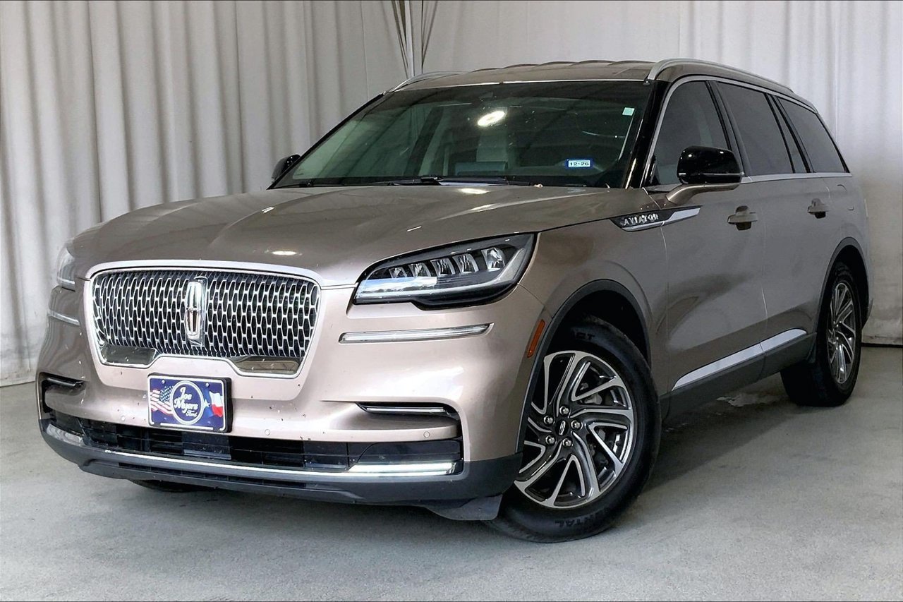 Used 2021 Lincoln Aviator 2WD image 2