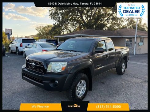 Used 2011 Toyota Tacoma 4x4 Access Cab image 1