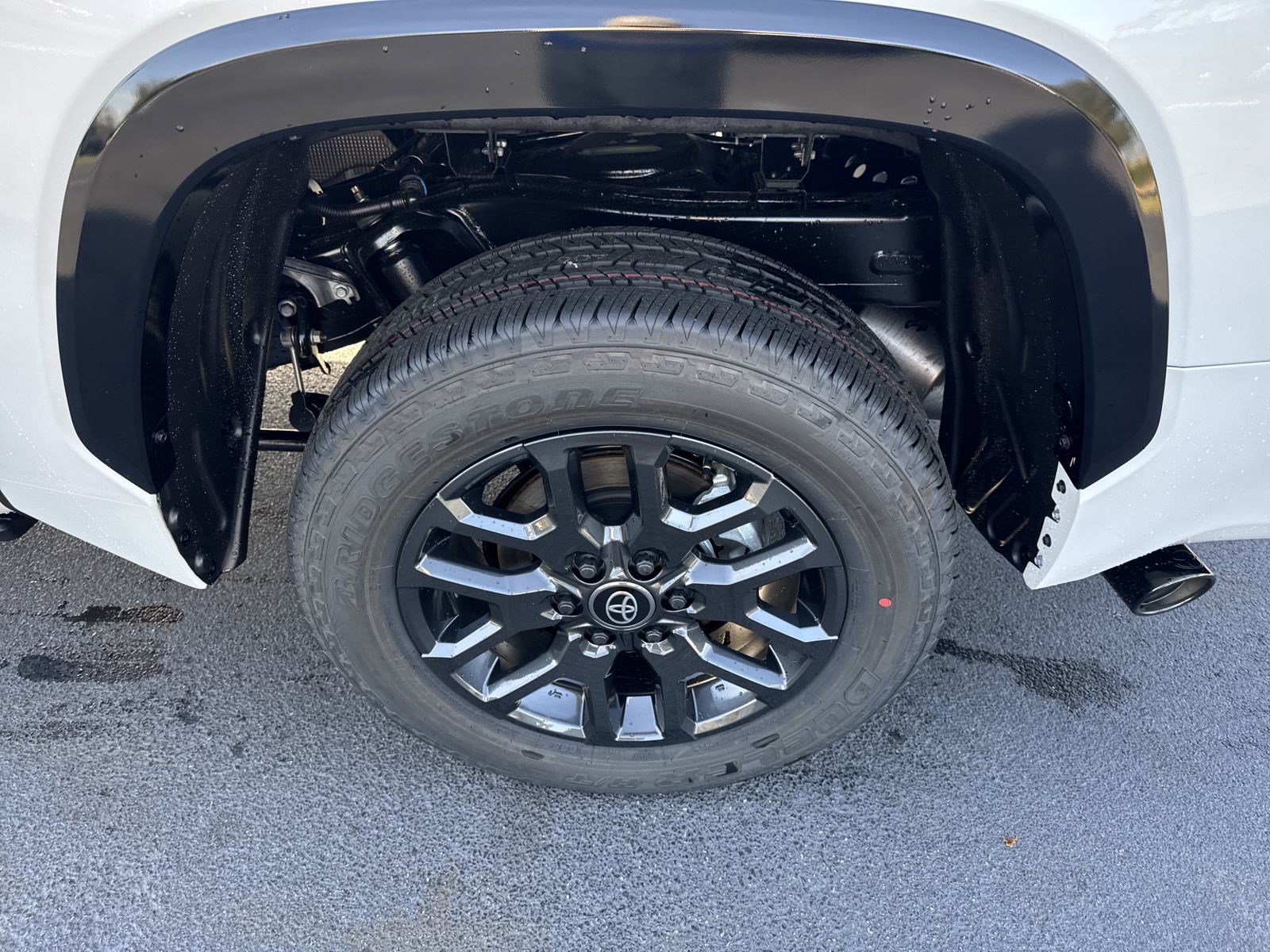 New 2025 Toyota Tundra Platinum AWD/4WD image 12