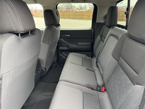 Certified 2025 Nissan Frontier SV w/ SV Convenience Package image 33