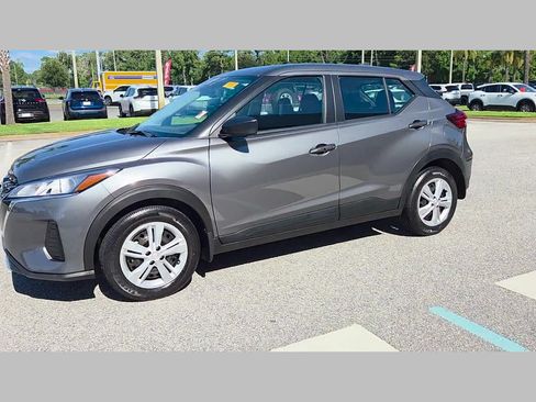 Used 2025 Nissan Kicks Play S FWD image 26