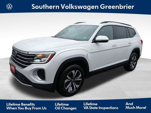 New 2026 Volkswagen Atlas SE FWD image 1