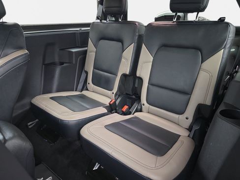 Used 2023 Ford Bronco Wildtrak AWD/4WD image 11