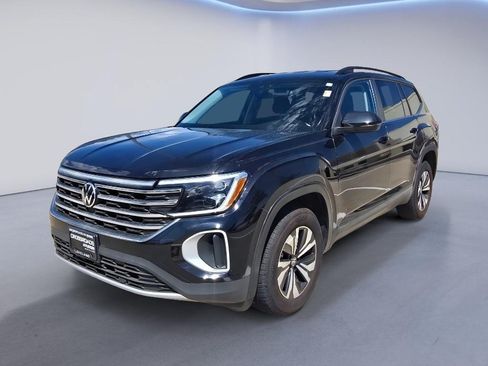 Used 2025 Volkswagen Atlas SE AWD/4WD image 1