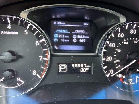 Used 2014 Nissan Altima 2.5 SV w/ Convenience Package FWD image 15