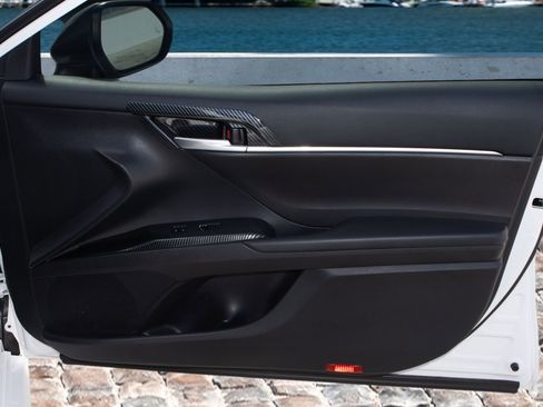 Used 2023 Toyota Camry SE image 12