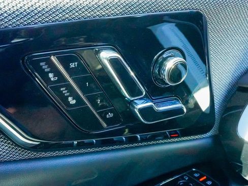 New 2025 Cadillac Optiq Luxury 1 image 24