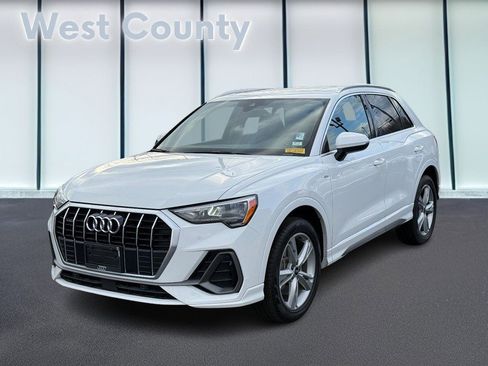 Used 2021 Audi Q3 2.0T Premium w/ Convenience Package image 9