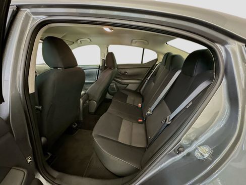 Used 2024 Nissan Sentra SV image 28