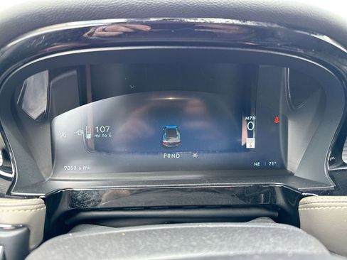 Used 2024 Lincoln Corsair AWD w/ Equipment Group 101A image 12