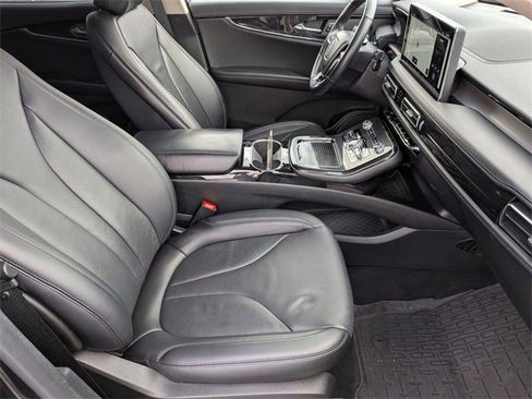 Certified 2023 Lincoln Nautilus Reserve w/ Monochromatic Package image 32