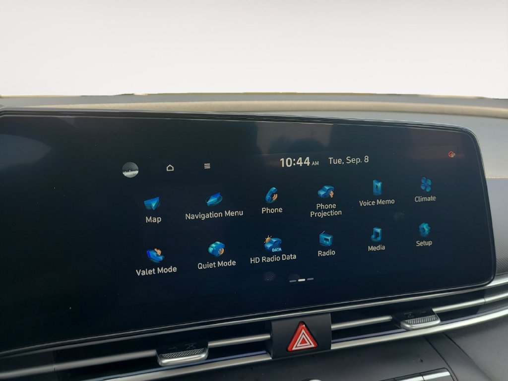 Used 2024 Hyundai Elantra SEL FWD image 19