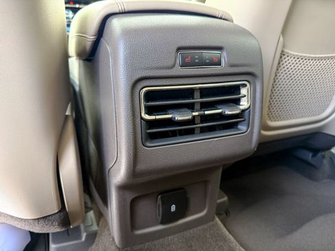Used 2022 Lincoln Corsair AWD w/ Equipment Group 101A image 34