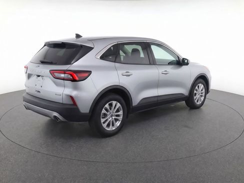 Used 2023 Ford Escape Active w/ Tech Pack #1 FWD image 4
