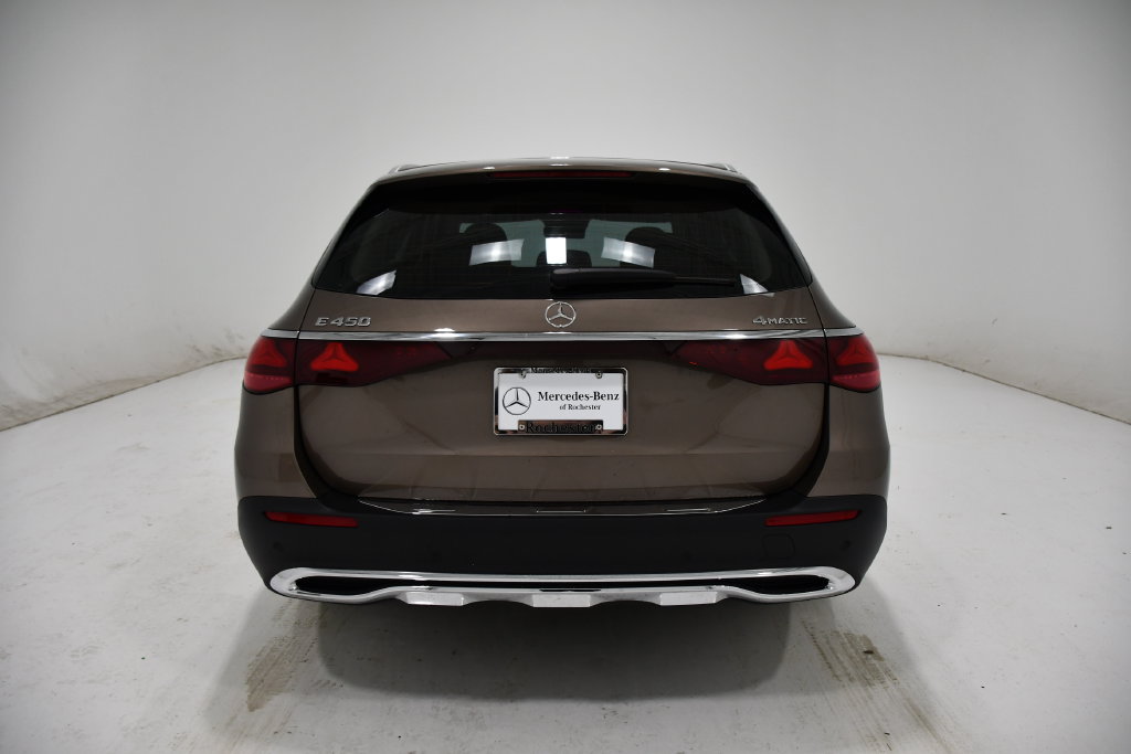 Used 2025 Mercedes-Benz E 450 4MATIC All-Terrain Wagon w/ Winter Package image 4