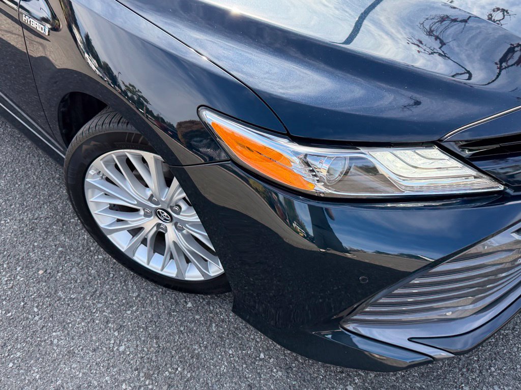 Used 2019 Toyota Camry XLE w/ Driver Assist Package FWD image 2