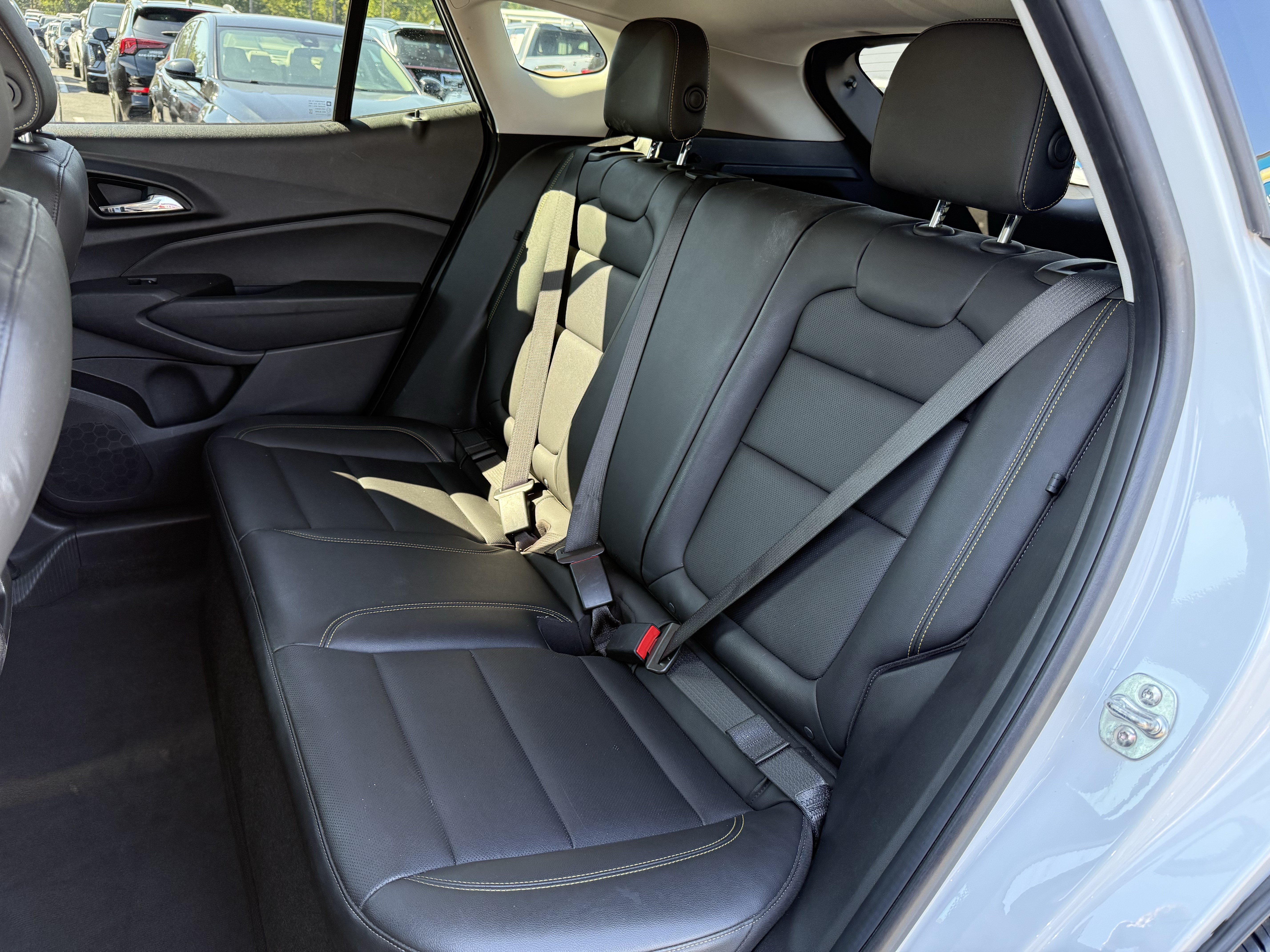 Used 2024 Chevrolet Trax ACTIV FWD image 32