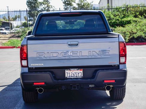 Used 2024 Honda Ridgeline Sport image 6