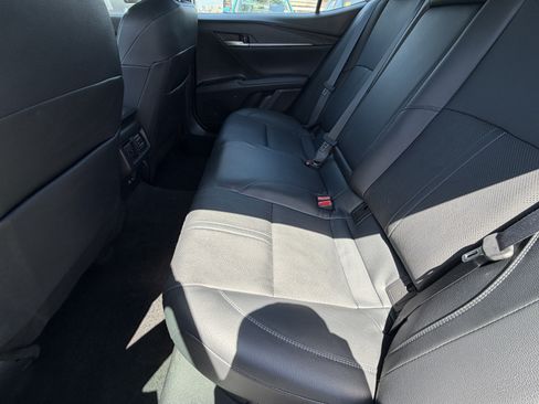 Used 2025 Toyota Camry XSE FWD image 27