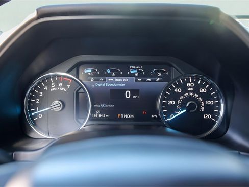 Used 2019 Ford F150 Lariat w/ Equipment Group 502A Luxury image 14