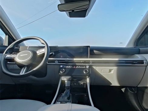 Used 2025 Hyundai Tucson SEL image 24