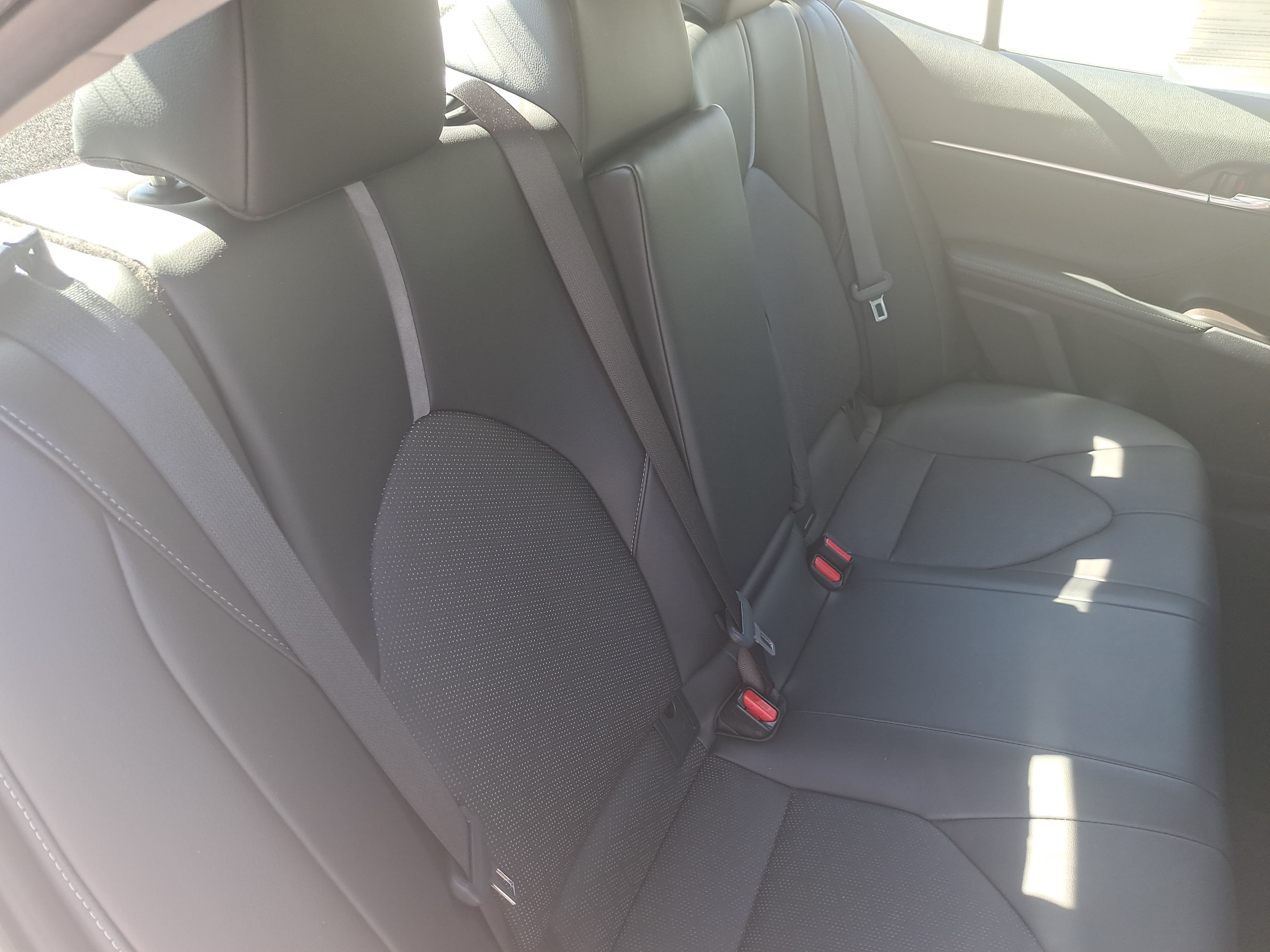 Used 2022 Toyota Camry XSE FWD image 12