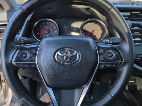 Used 2018 Toyota Camry XSE image 23