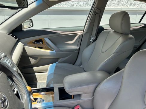 Used 2007 Toyota Camry XLE FWD image 14