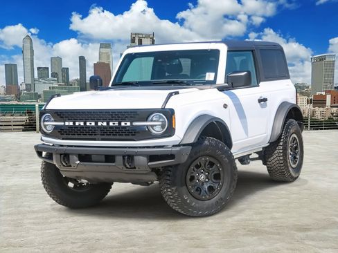 Used 2024 Ford Bronco Wildtrak image 1