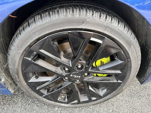 Used 2025 Kia K5 GT w/ GT1 Package FWD image 12