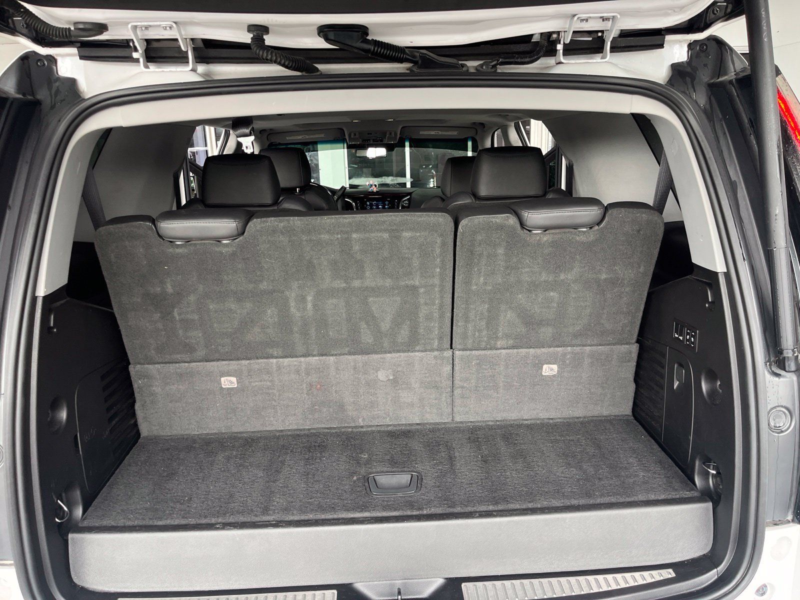 Used 2019 Cadillac Escalade Luxury RWD image 22