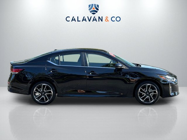 Used 2025 Nissan Sentra SR FWD image 8