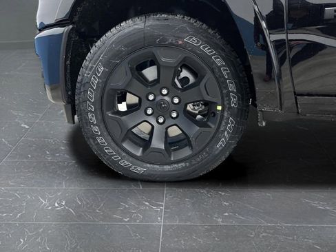 New 2026 RAM 1500 4x4 Crew Cab image 37