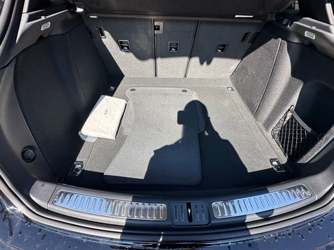 Used 2026 Porsche Macan image 38